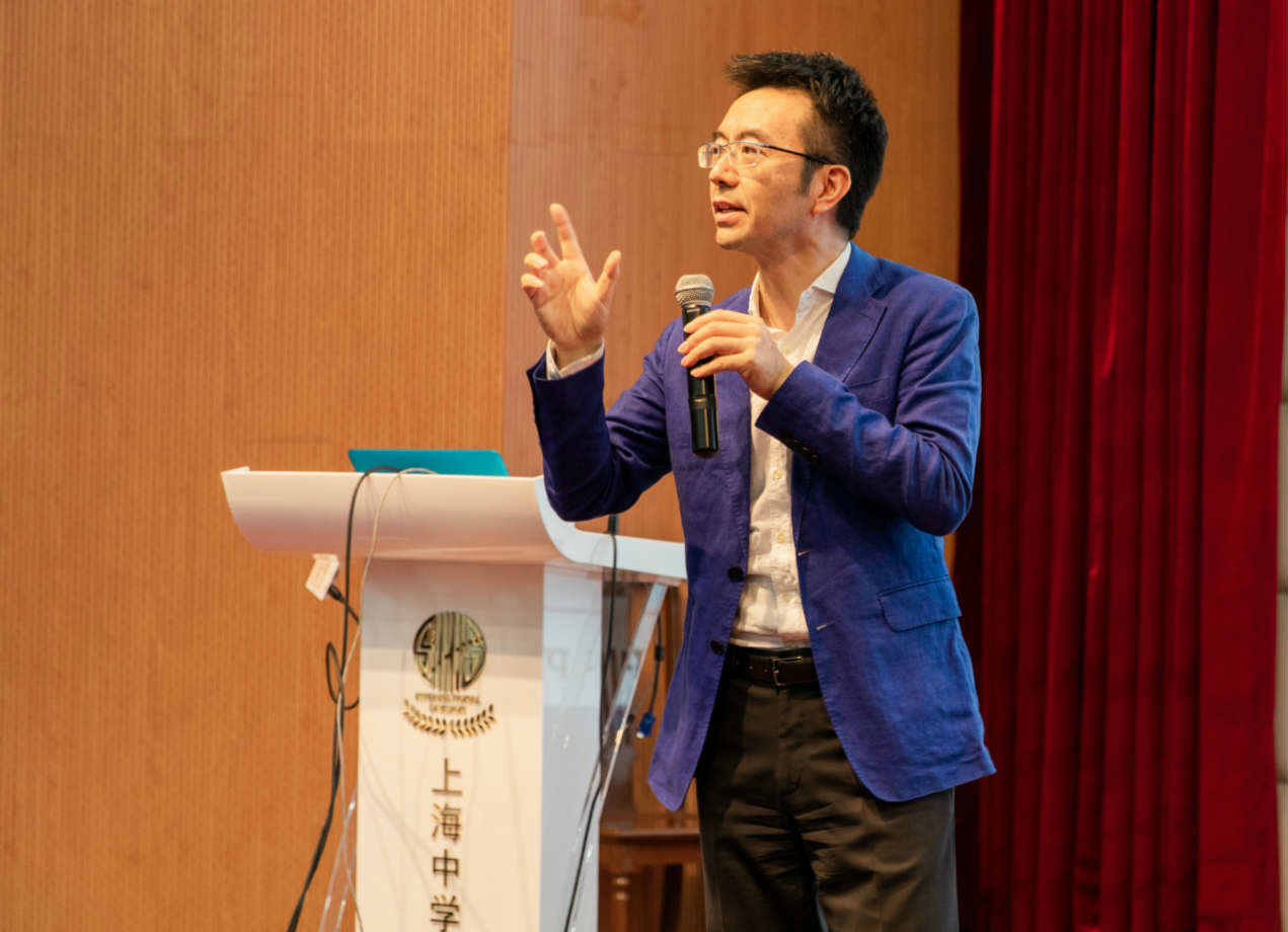 聚焦前沿,放眼未来——国际部高年级学生共同聆听金融专家讲座